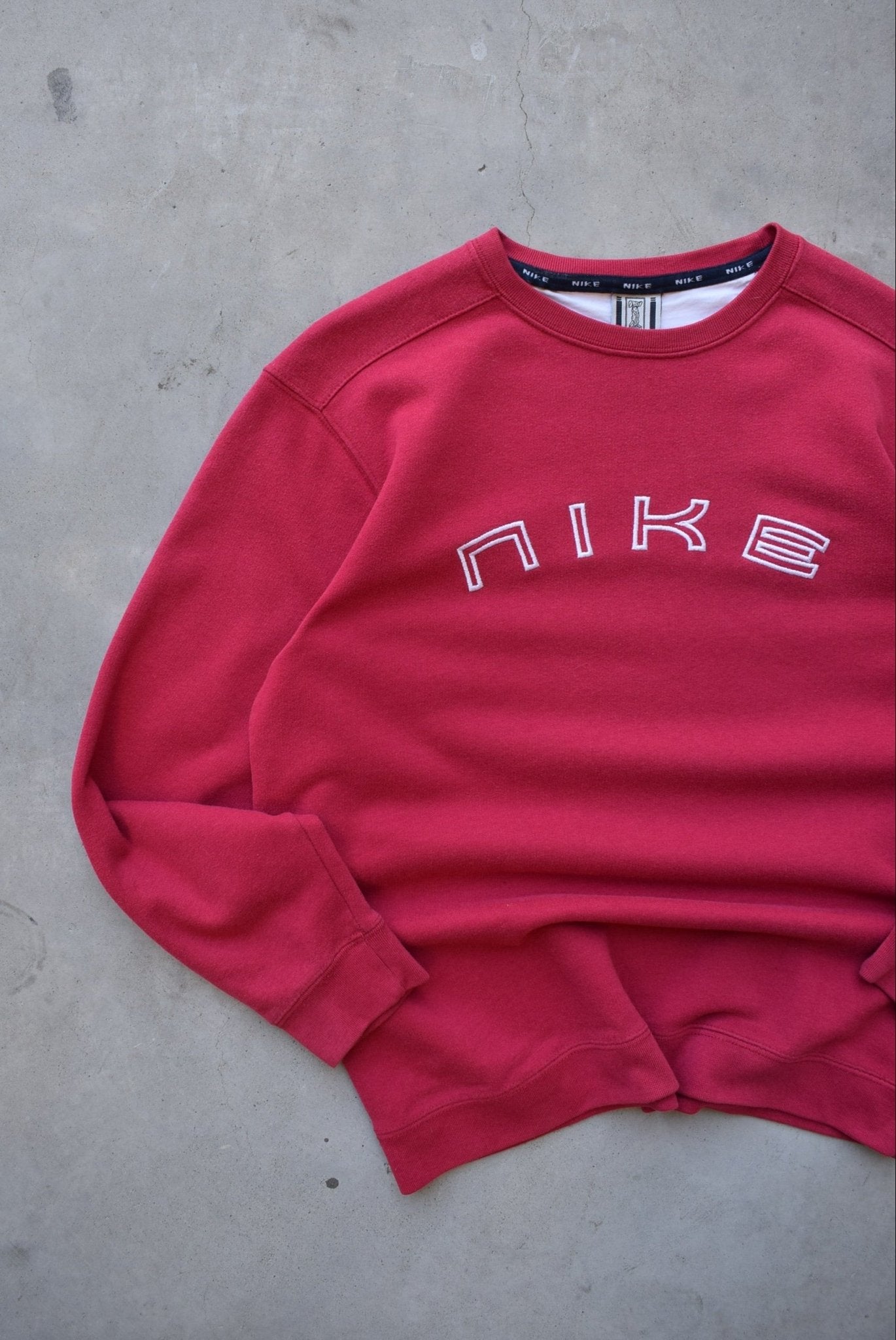 Nike Red Embroidered Spellout Crewneck — 1990s (S) - Retrospective Store