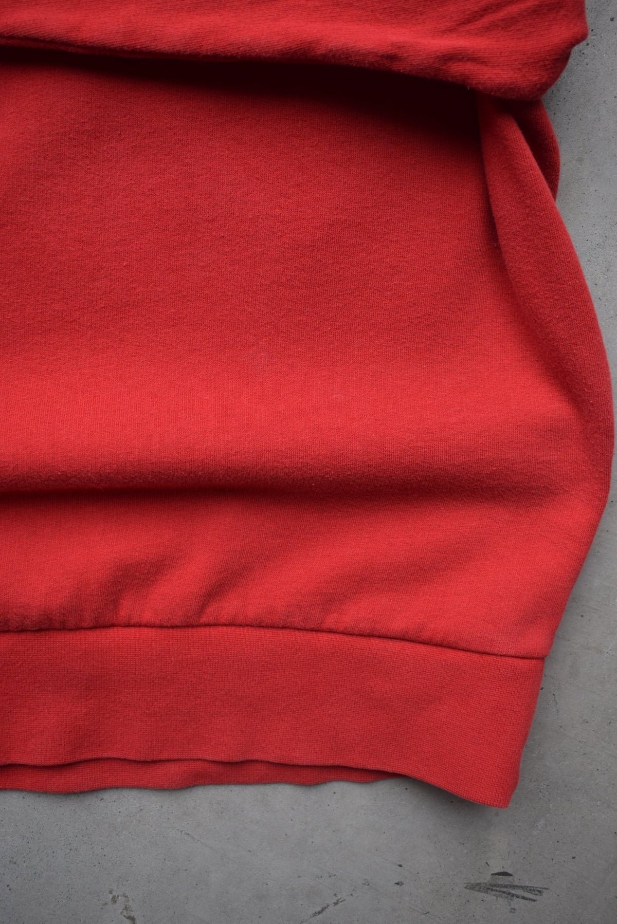 Nike Red Embroidered Spellout Crewneck — 2000s (M) - Retrospective Store