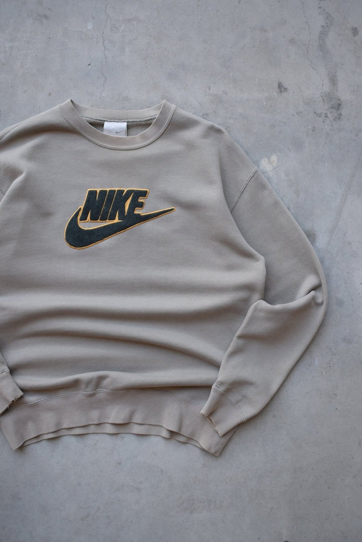 Nike Tan Embroidered Spellout Crewneck — 2000s (M/L) - Retrospective Store