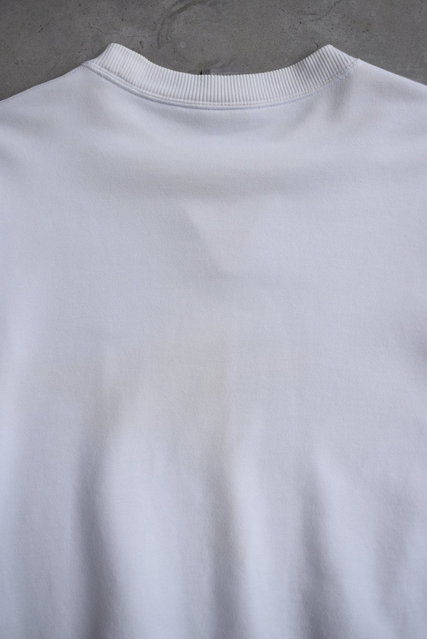 Nike White Embroidered Swoosh Crewneck — 2000s (M) - Retrospective Store