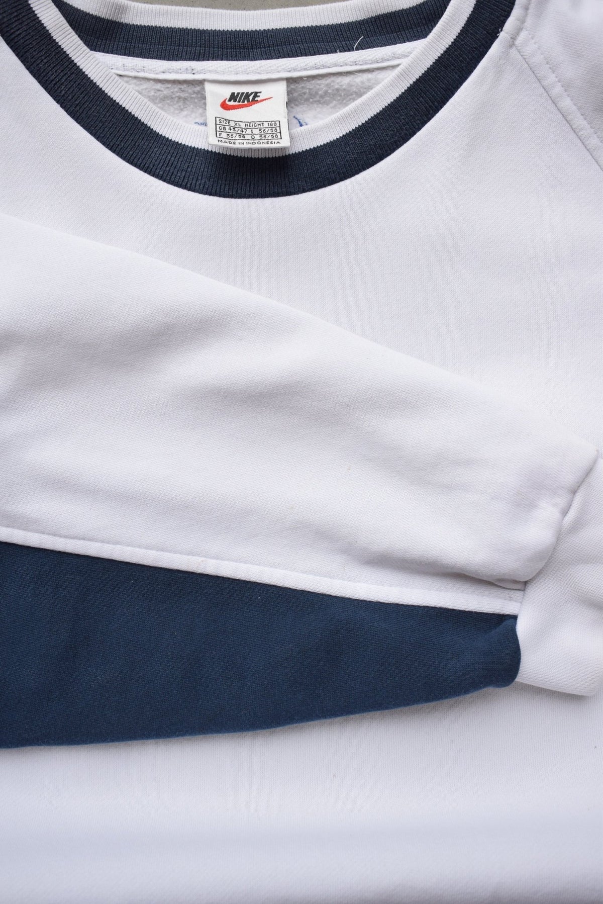 Nike White & Navy Embroidered Spellout Crewneck — 1990s (XL) - Retrospective Store
