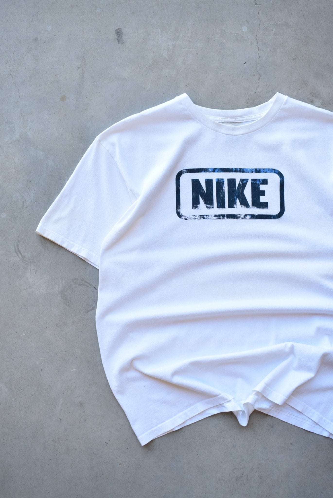 Nike White Spellout Tee — 2000s (XL) - Retrospective Store