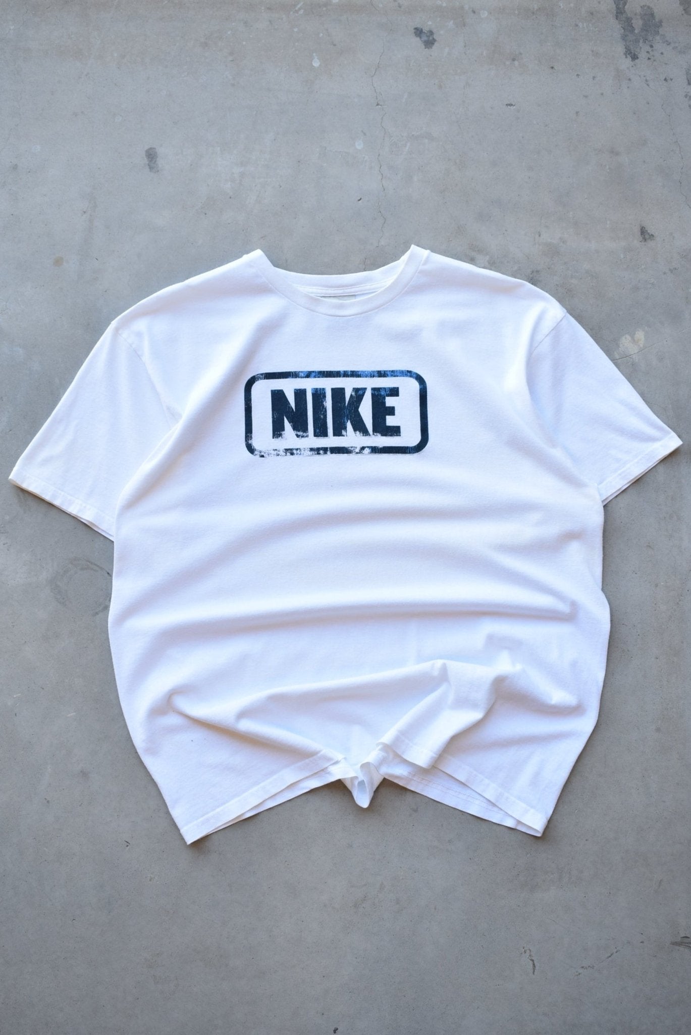 Nike White Spellout Tee — 2000s (XL) - Retrospective Store