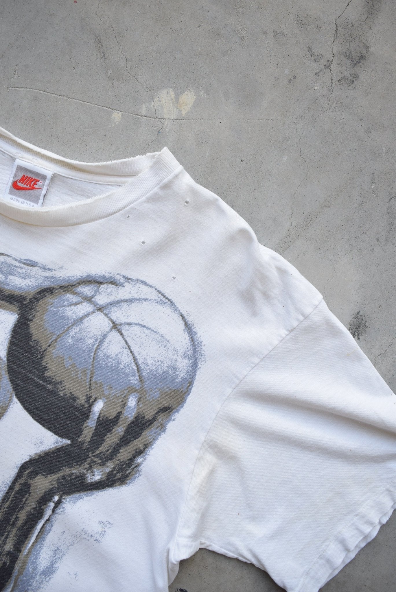 Nike x Michael Jordan White Graphic Tee — 1990s (M/L) - Retrospective Store