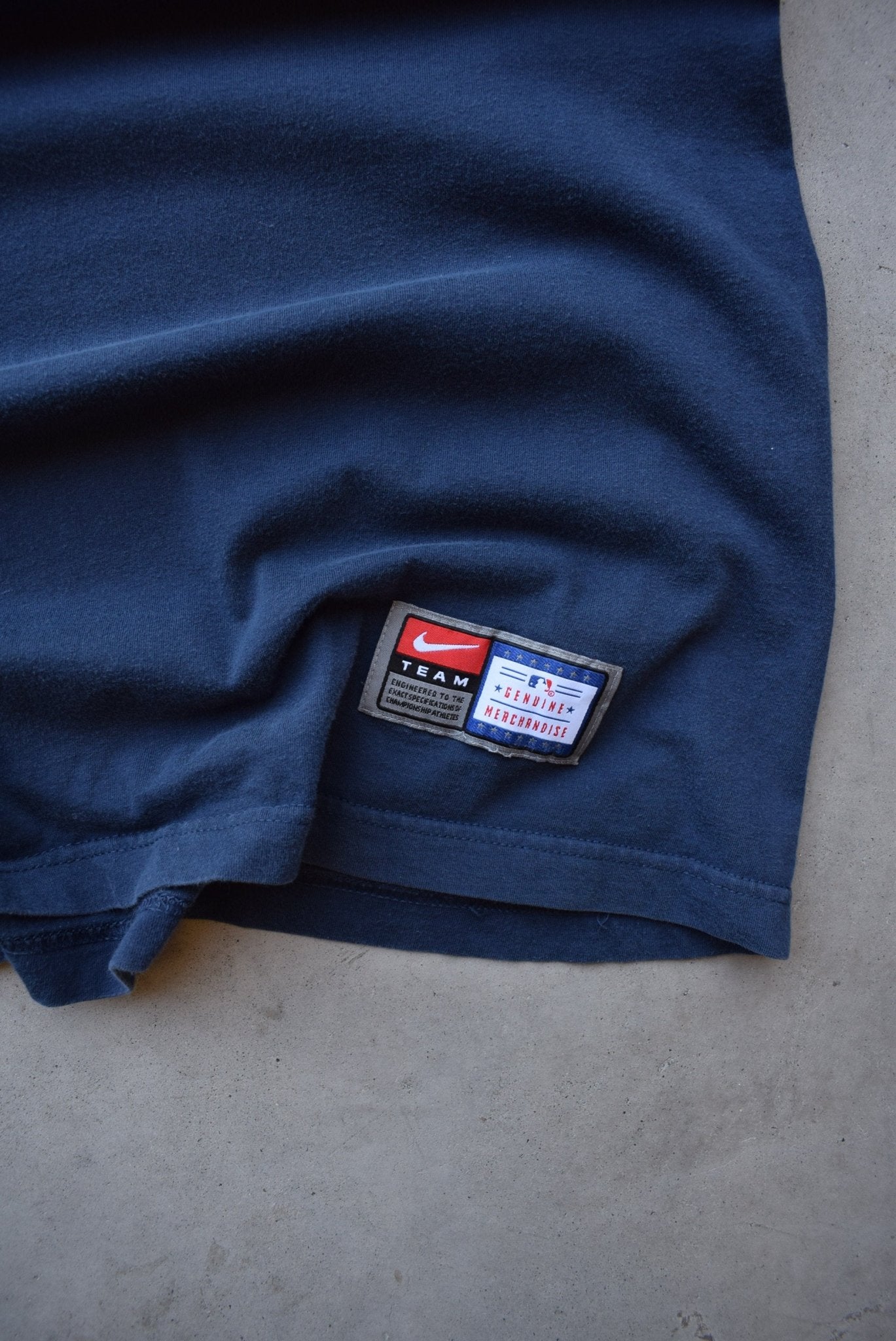 Nike x MLB New York Yankees Baseball Navy Tee — 2002 (L) - Retrospective Store