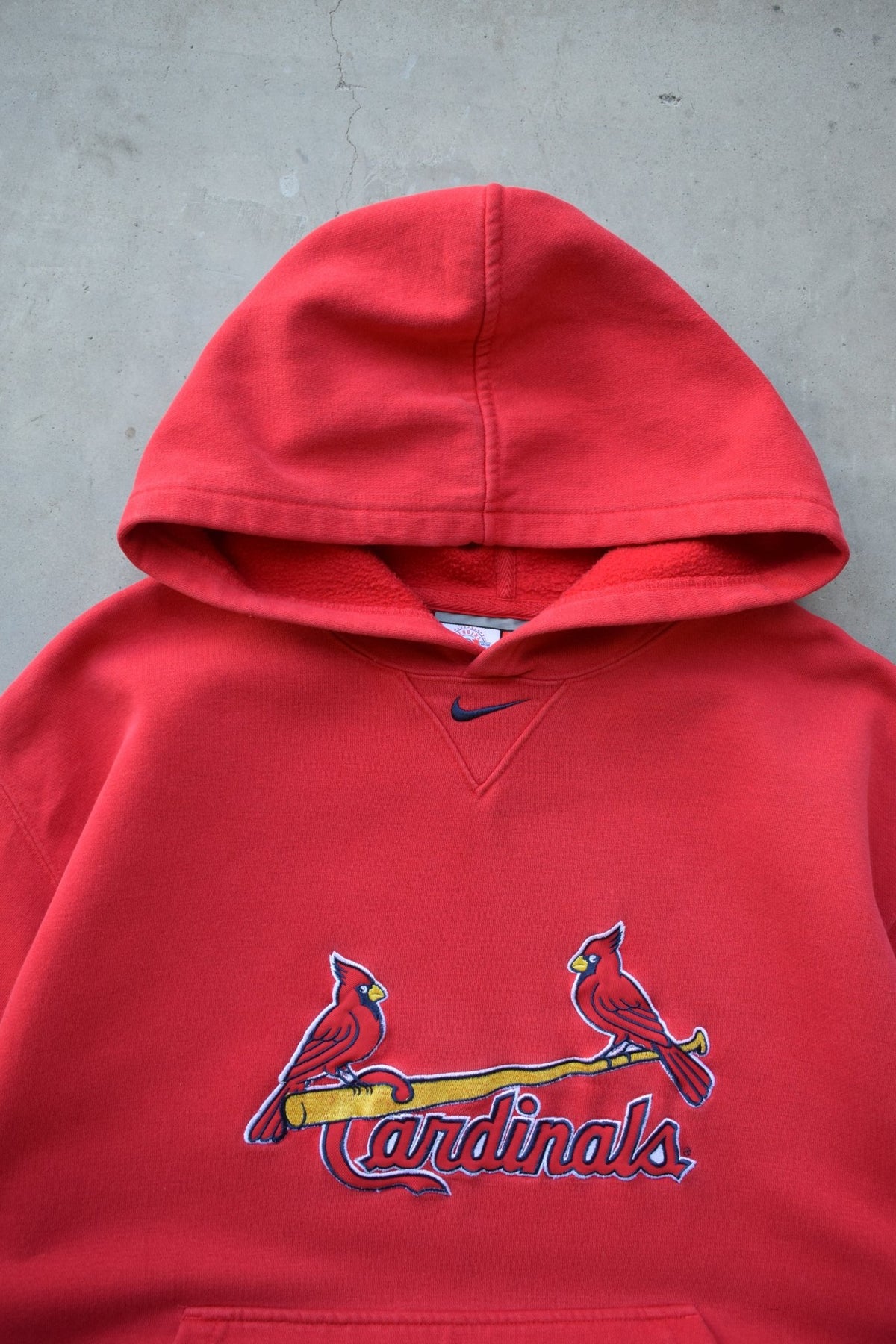 Nike x MLB St. Louis Cardinals Red Embroidered Hoodie — 2000s (L) - Retrospective Store