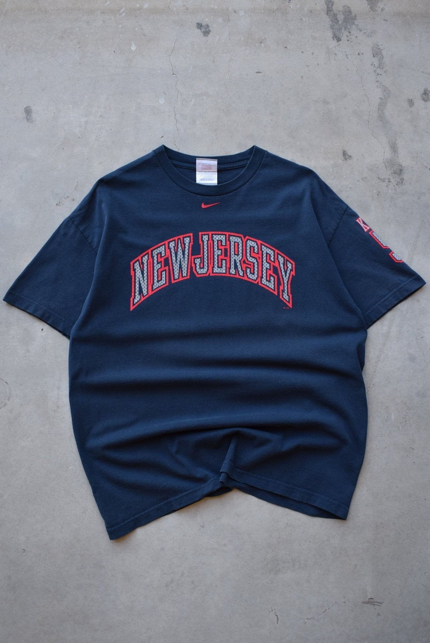 Nike x NBA New Jersey Nets Navy Graphic Tee — 2000s (L) - Retrospective Store