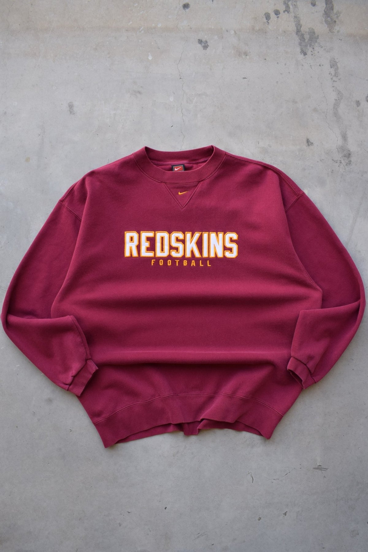 Nike x NFL Washington Redskins Burgundy Embroidered Crewneck — 2000s (XXL) - Retrospective Store