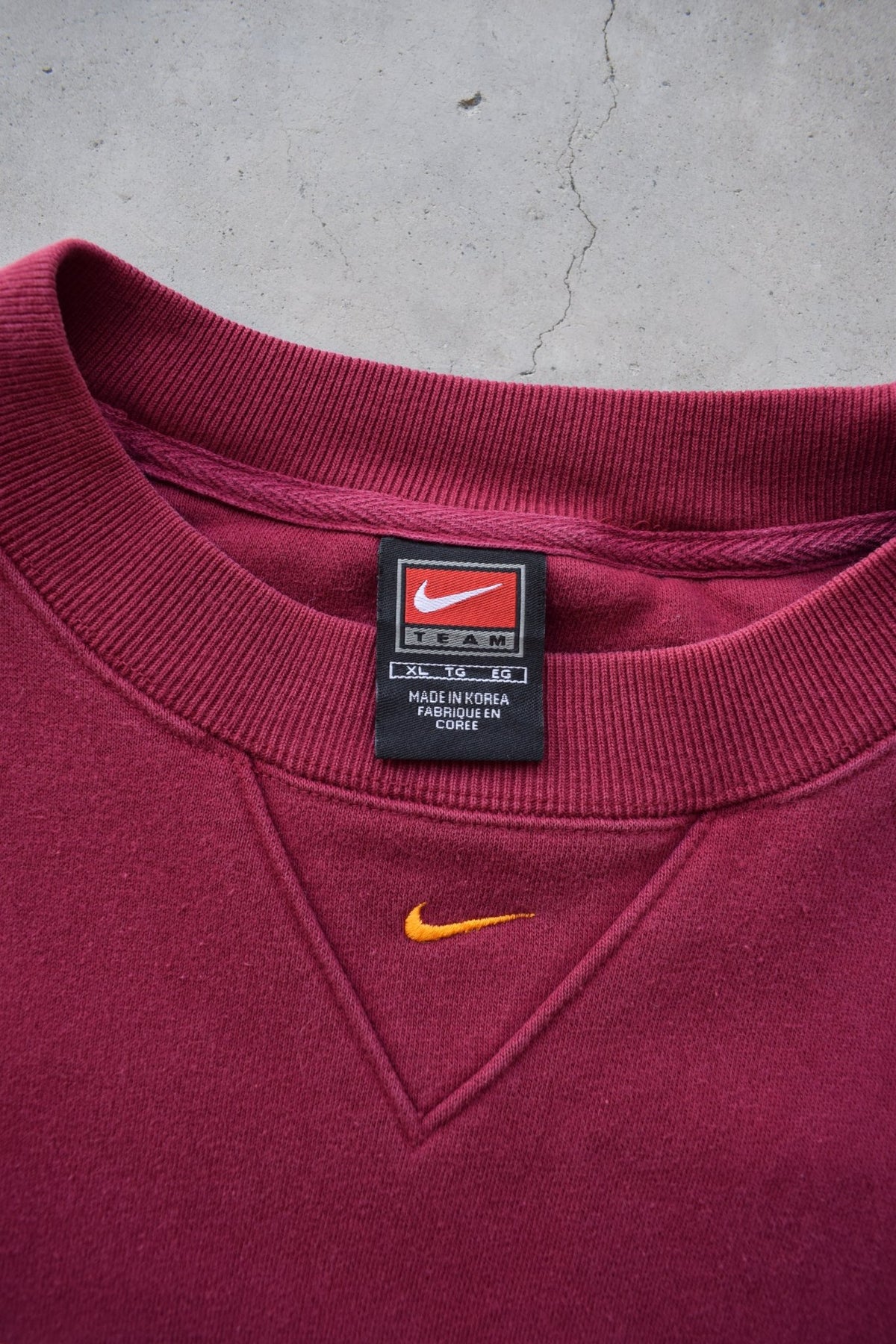 Nike x NFL Washington Redskins Burgundy Embroidered Crewneck — 2000s (XXL) - Retrospective Store