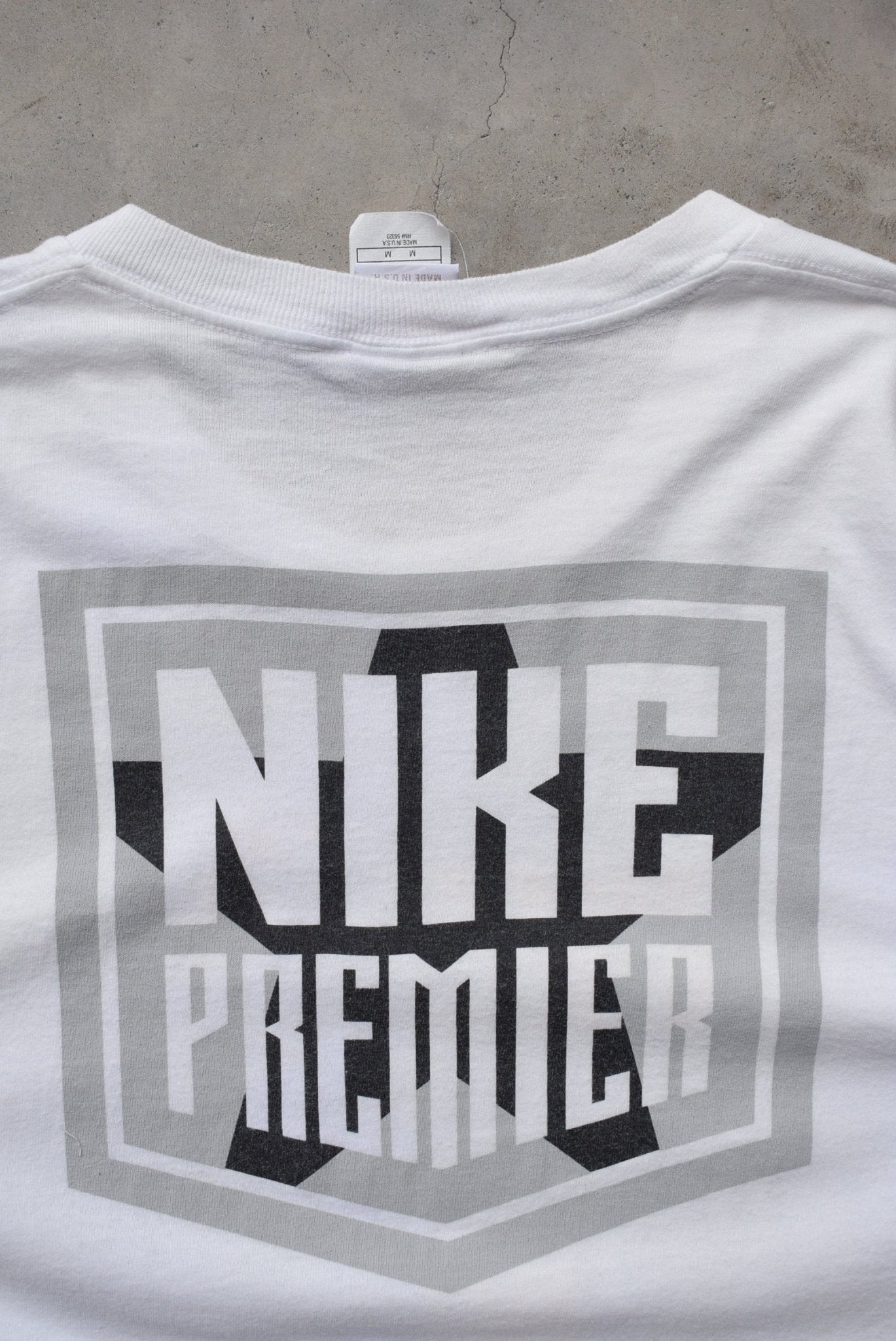Nike x Oakland University Soccer Camp White Graphic Tee — 1994 (M) - Retrospective Store