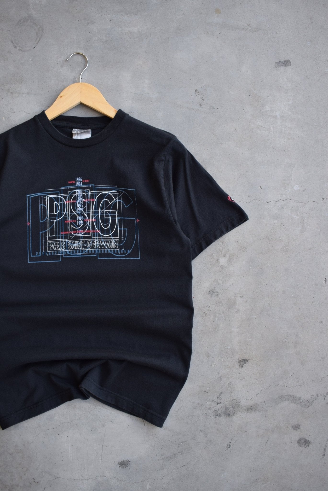 Nike x Paris Saint-Germain Black Graphic Tee — 2000s (S) - Retrospective Store