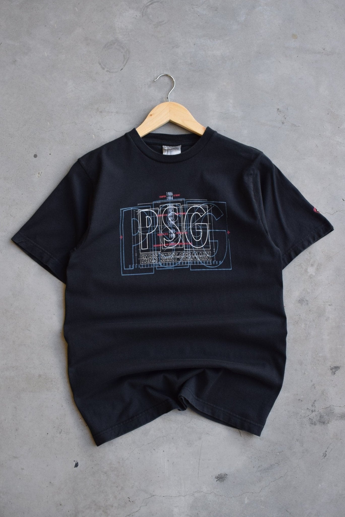 Nike x Paris Saint-Germain Black Graphic Tee — 2000s (S) - Retrospective Store
