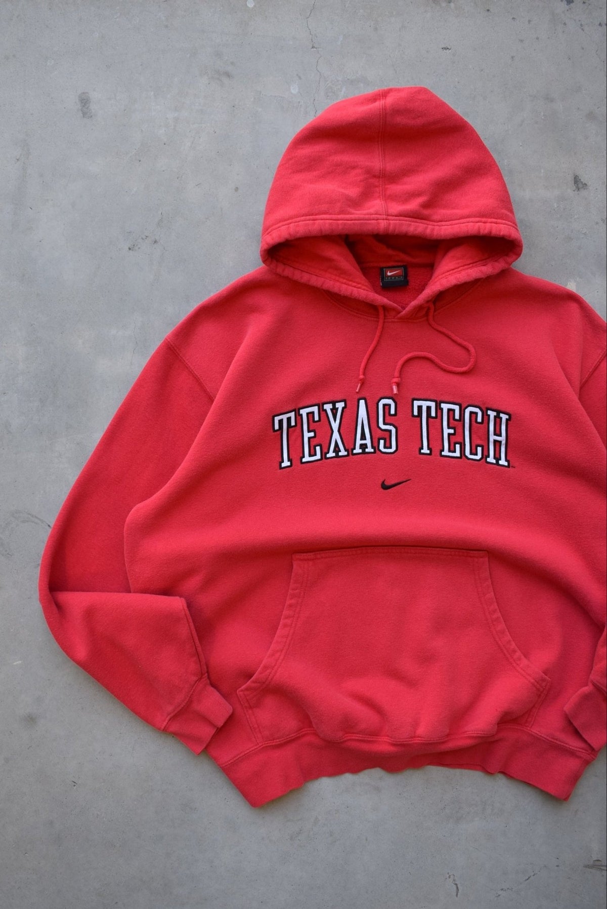 Nike x Texas Tech University Red Embroidered Spellout Hoodie — 2000s (XL) - Retrospective Store
