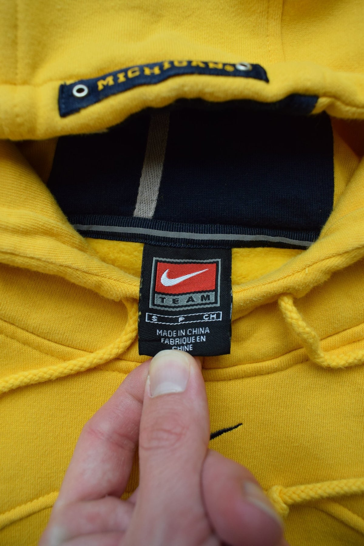 Nike x University of Michigan Yellow Embroidered Spellout Hoodie — 2000s (S/M) - Retrospective Store