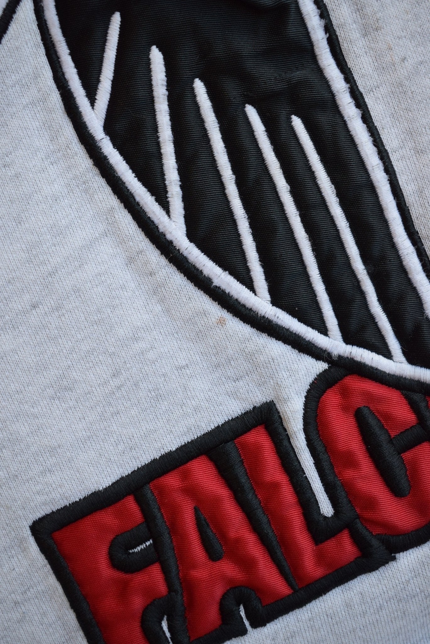 Nutmeg x NFL Atlanta Falcons Embroidered Crewneck — 1990s (L) - Retrospective Store