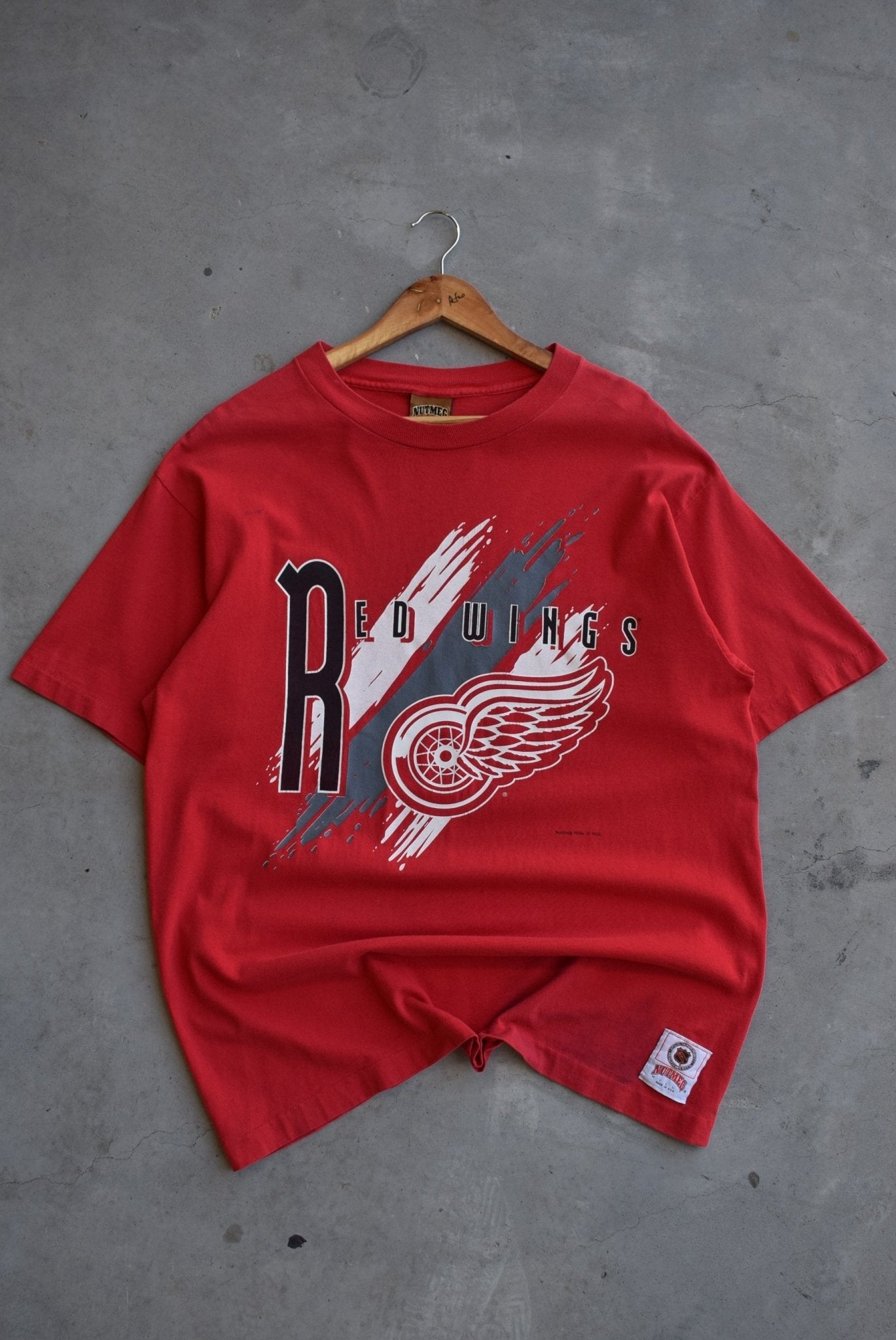 Nutmeg x NHL Detroit Redwings Tee — 1990s (L) - Retrospective Store