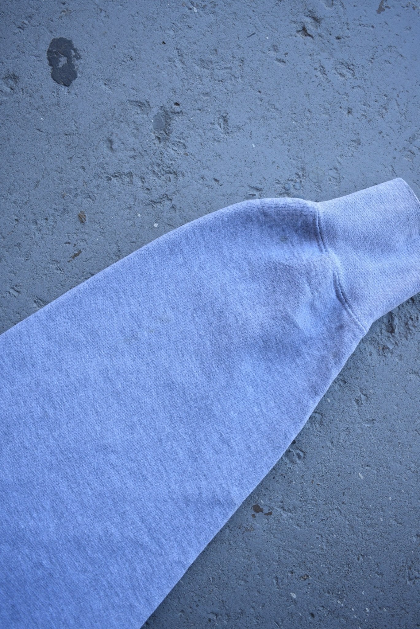 *Pro - weave* Vintage Johns Hopkins University Embroidered Crewneck (XL) - Retrospective Store