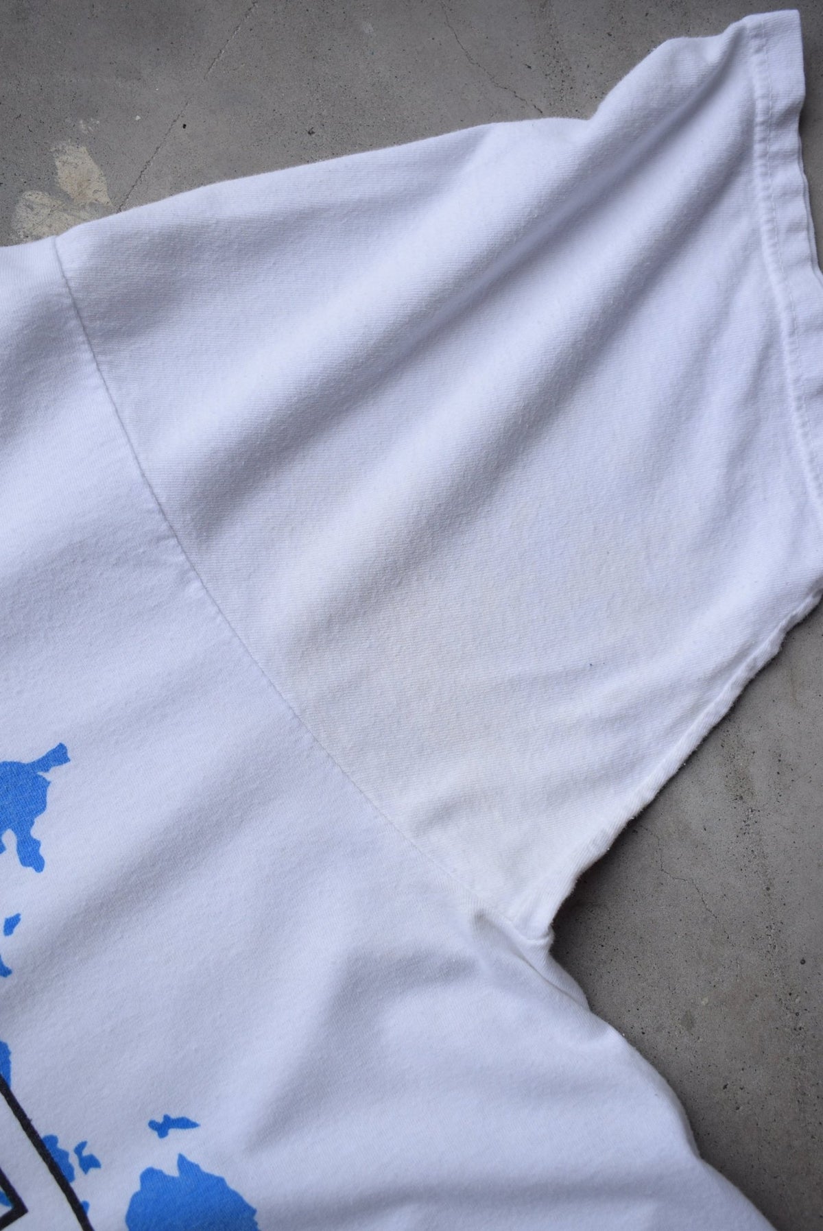 Puma White Graphic Tee — 1990 (L) - Retrospective Store