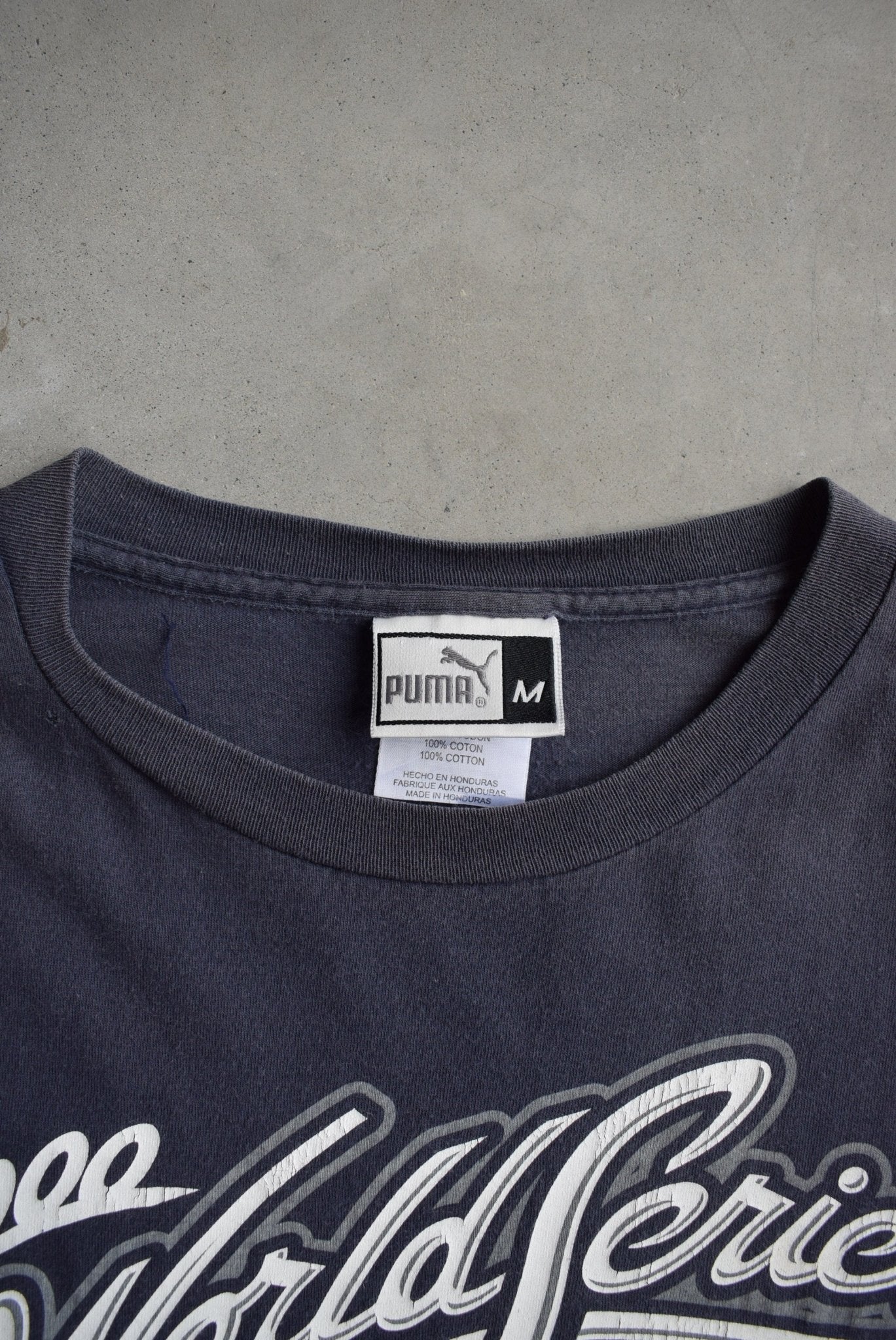 Puma x MLB New York Yankees Champions Navy Graphic Tee — 2000 (L) - Retrospective Store