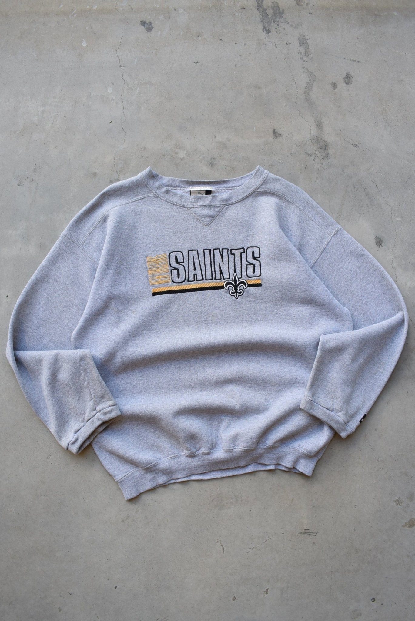 Puma x NFL New Orleans Saints Grey Embroidered Crewneck — 1990s (L) - Retrospective Store