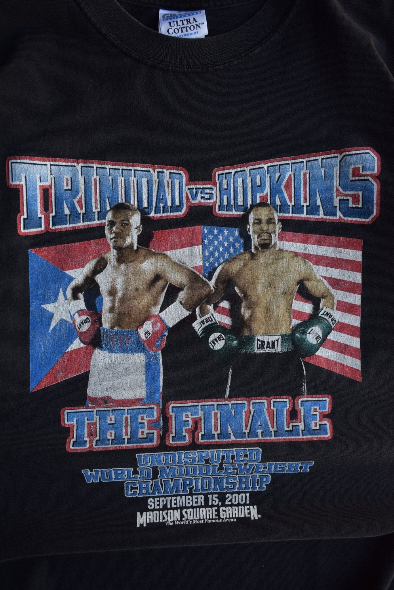 *Rare* Vintage 2001 Felix Trinidad vs Bernard Hopkins Tee (L/XL) - Retrospective Store
