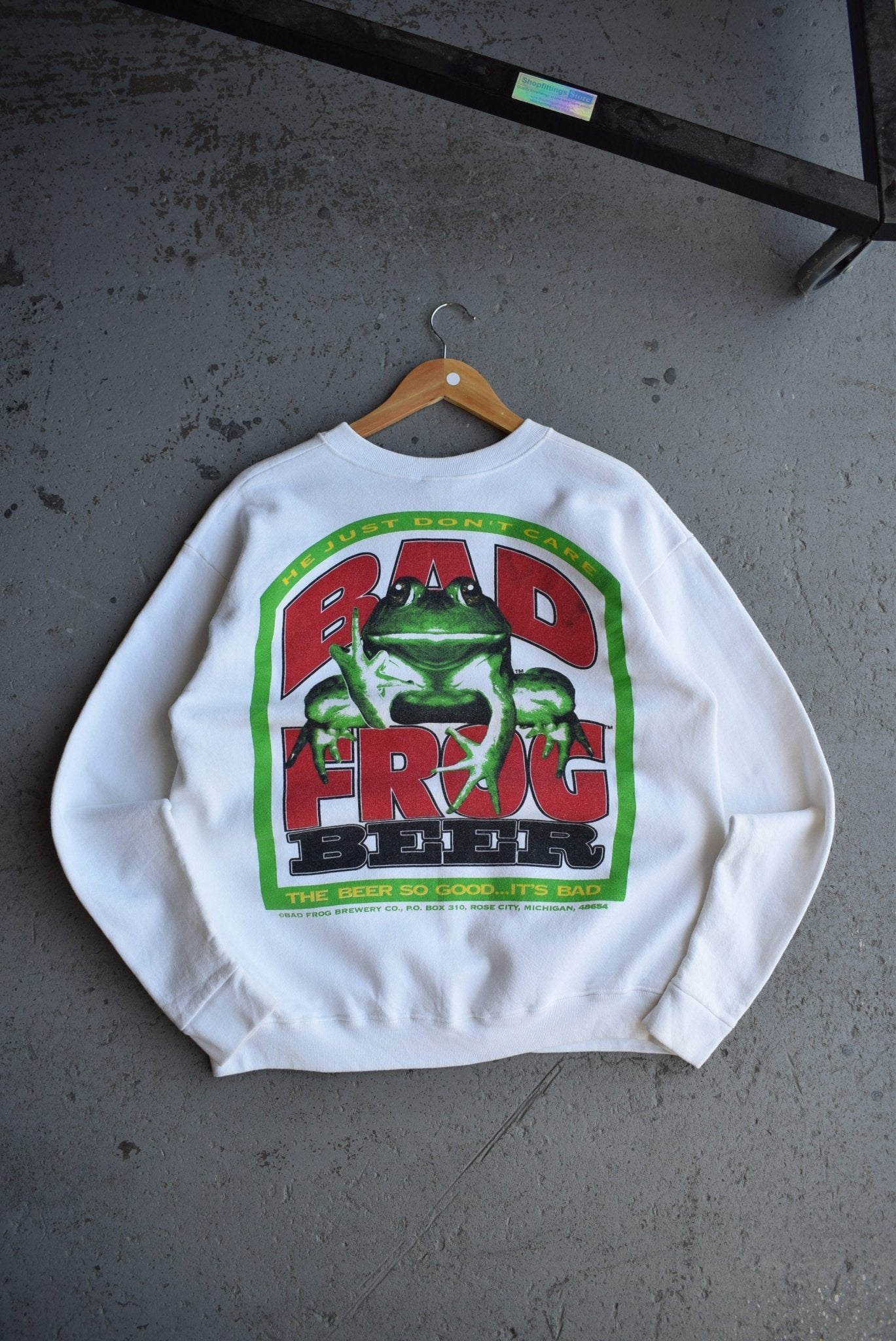 *Rare* Vintage 90s Bad Frog Beer Graphic Crewneck (M) - Retrospective Store