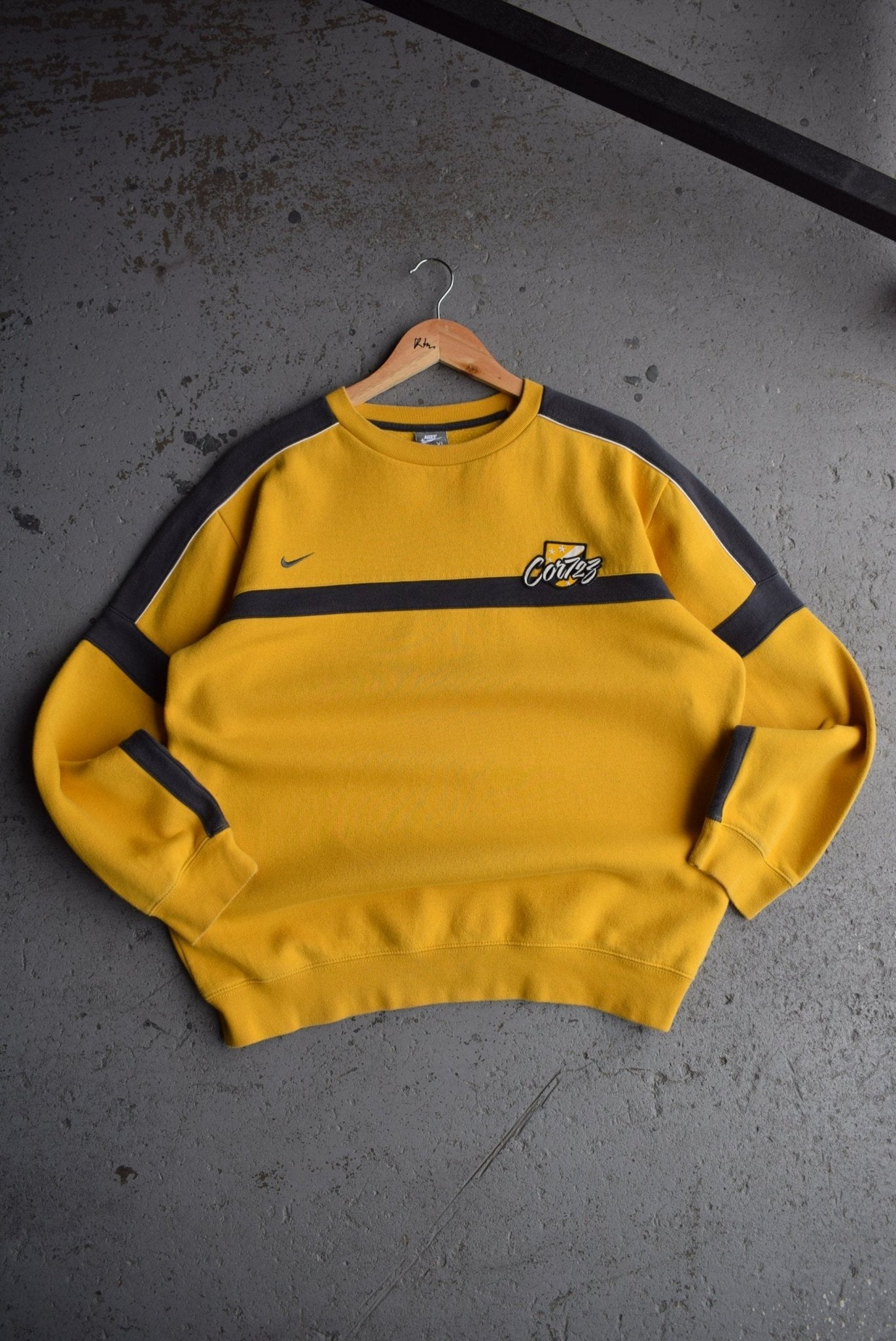 *Rare* Vintage Nike Cortez Embroidered Crewneck (M/L) - Retrospective Store