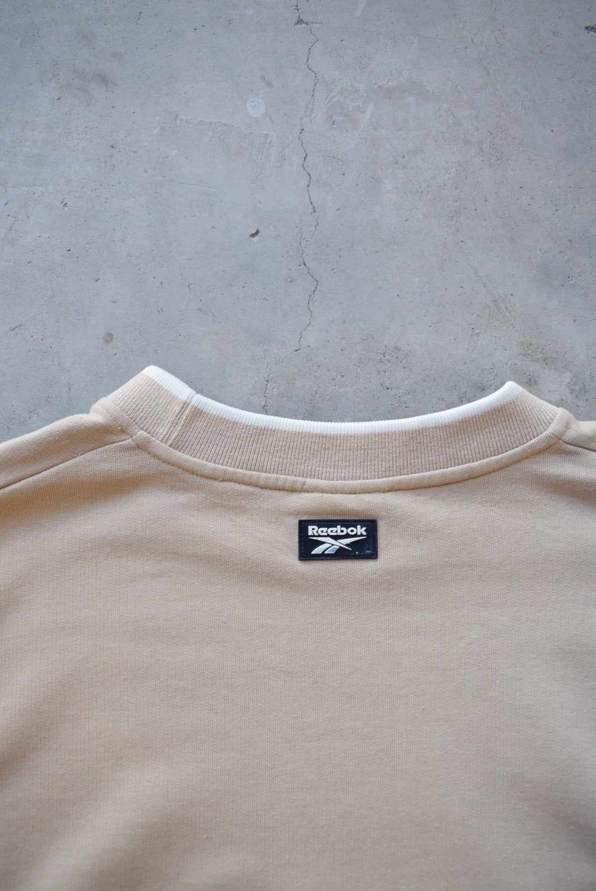 Reebok Athletic Dept. Tan Embroidered Spellout Crewneck — 1990s (L) - Retrospective Store
