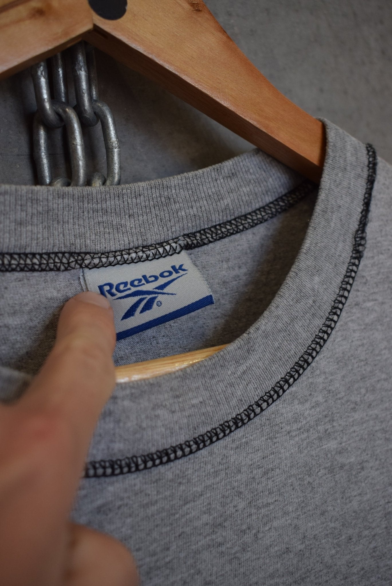Reebok Basketball Embroided Tee — 2000s (M) - Retrospective Store