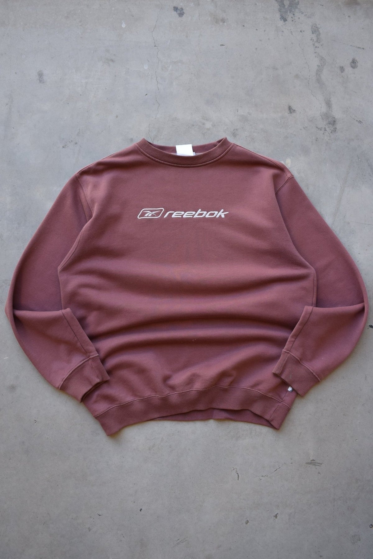 Reebok Brown Embroidered Spellout Crewneck — 1990s (L/XL) - Retrospective Store