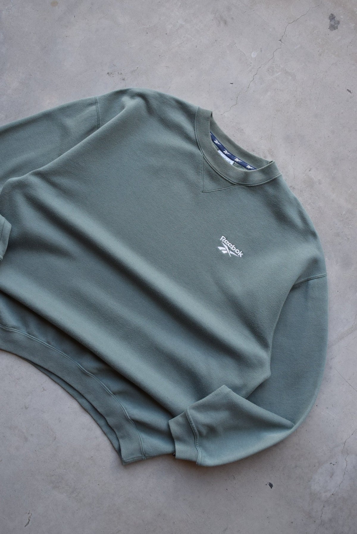 Reebok Moss-Green Embroidered Spellout Crewneck — 1990s (M/L) - Retrospective Store