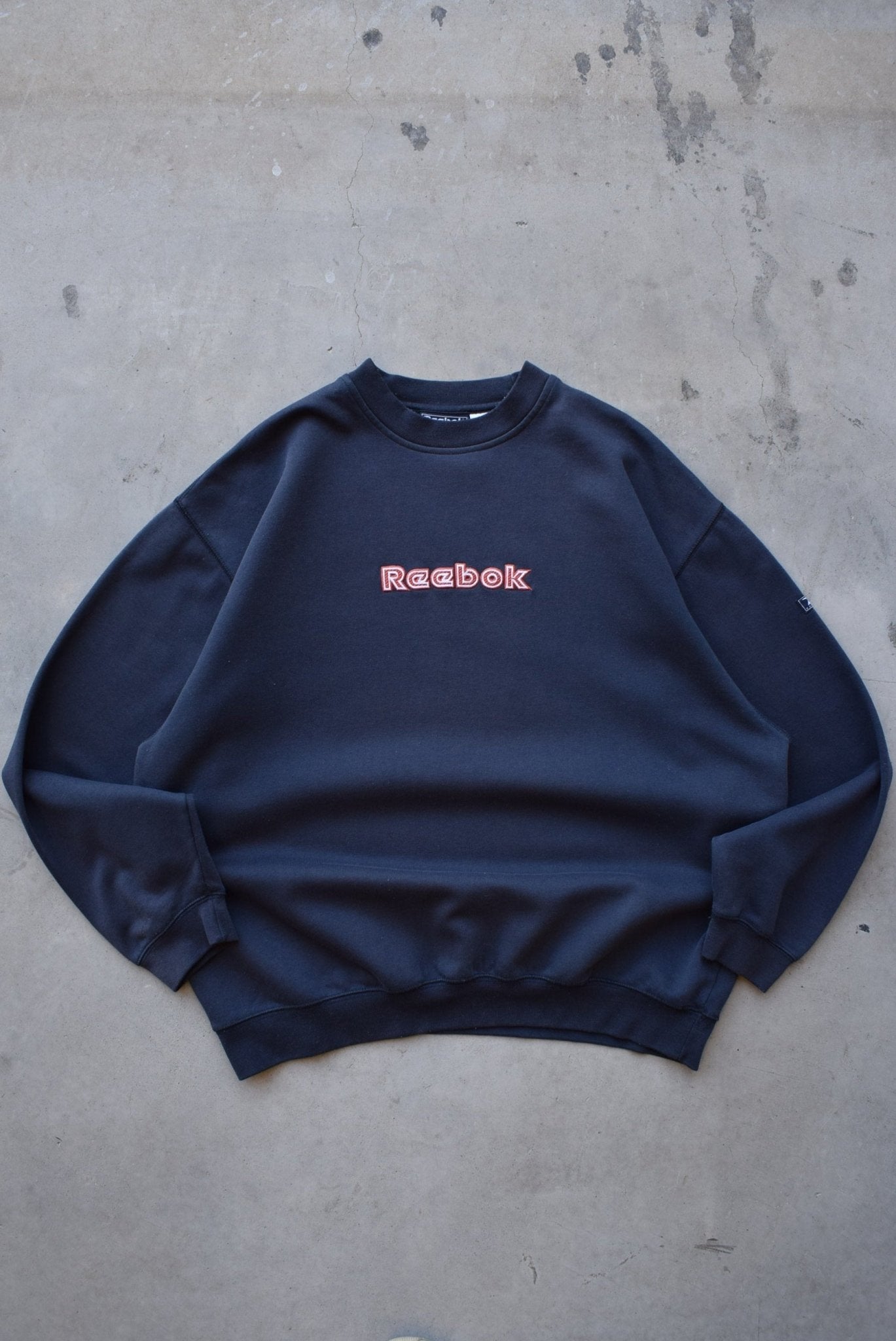 Reebok Navy Embroidered Spellout Crewneck — 1990s (XL) - Retrospective Store