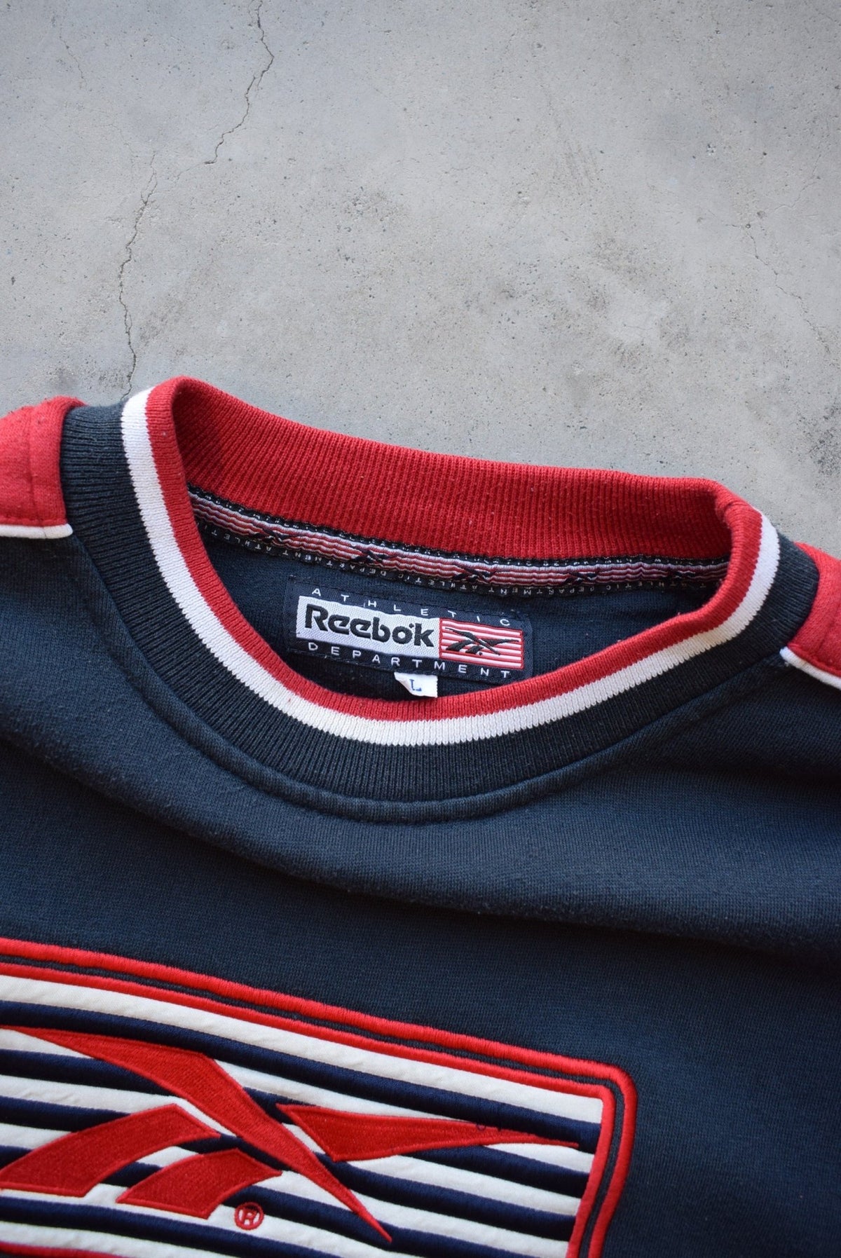 Reebok Navy & Red Embroidered Spellout Crewneck — 1990s (L) - Retrospective Store