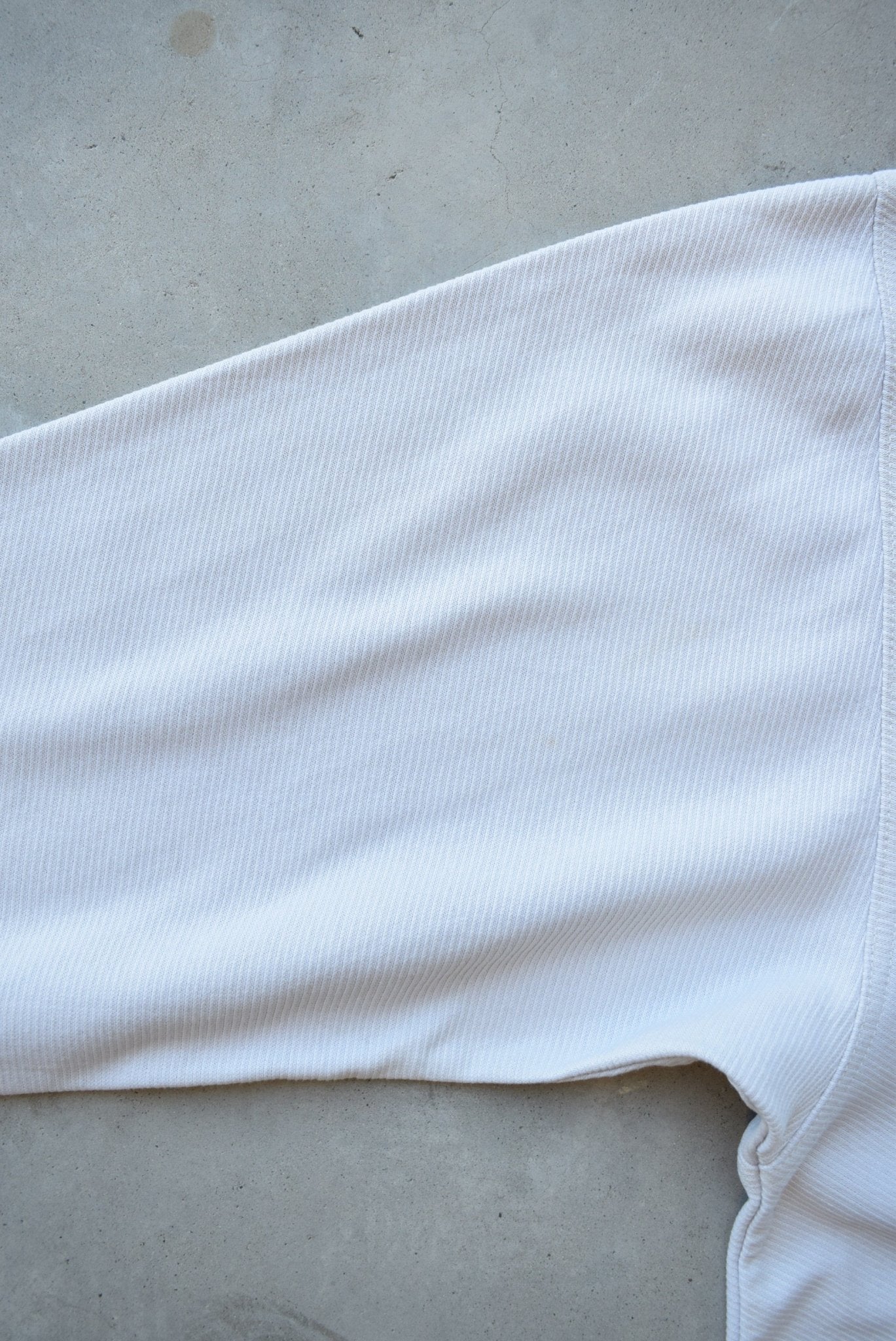 Reebok White Embroidered Spellout Quarter Zip — 1990s (L) - Retrospective Store