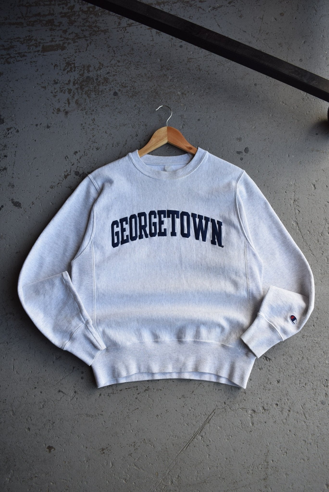 *Reverse - weave* Vintage 90s Champion x Georgetown University Embroidered Crewneck (S) - Retrospective Store