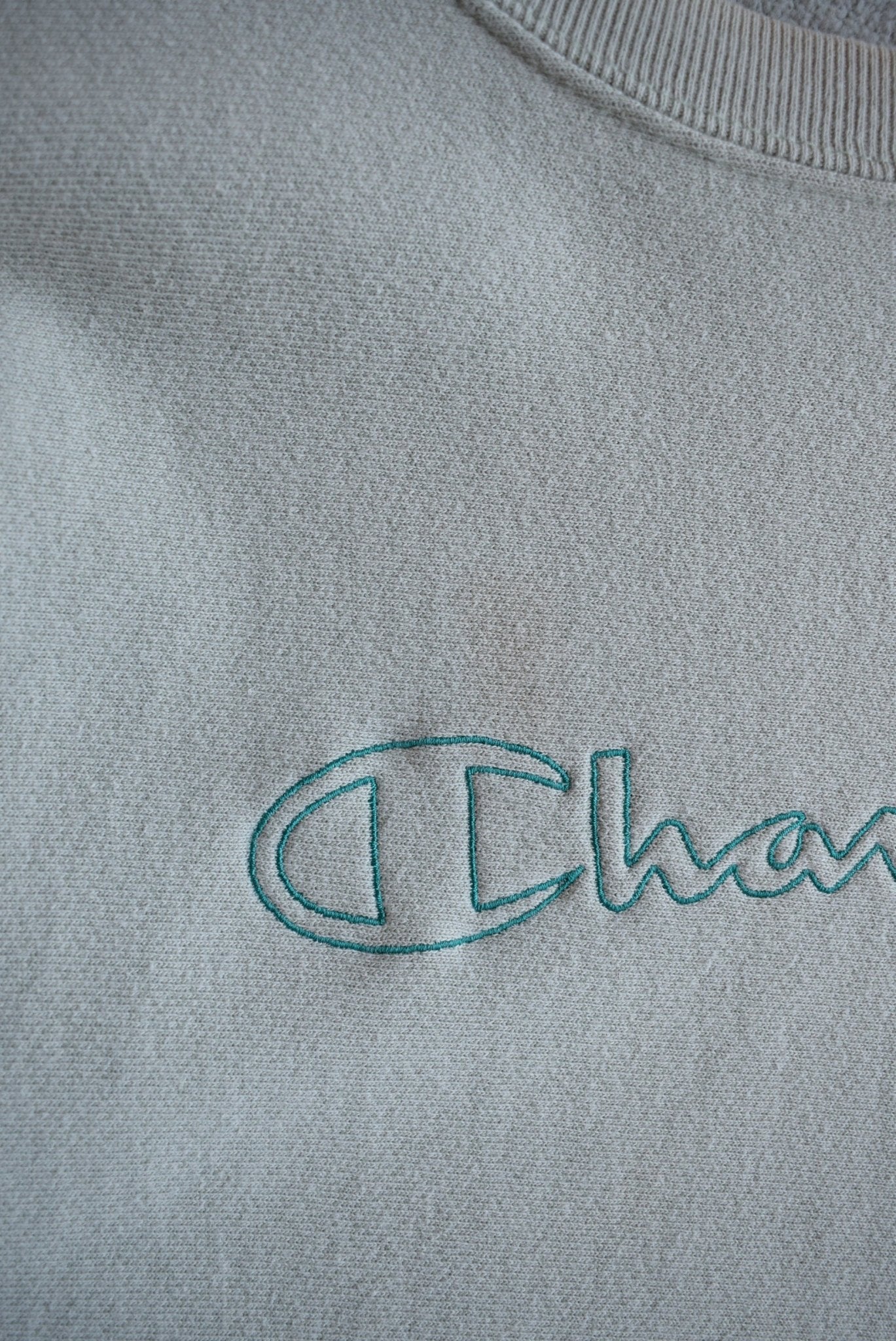 *Reverse - weave* Vintage Champion Spellout Embroidered Crewneck (M) - Retrospective Store