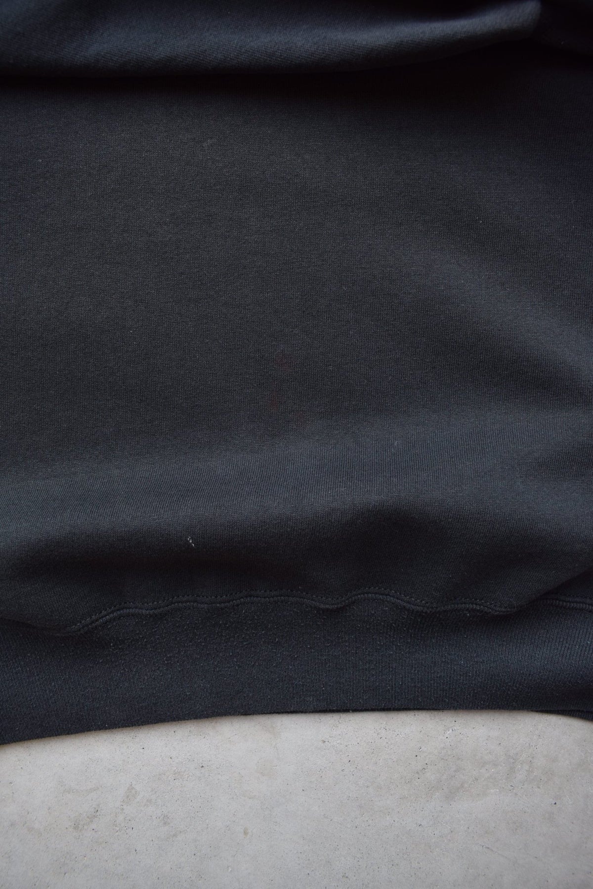 Russell Athletic Black Crewneck — 1990s (XL) - Retrospective Store