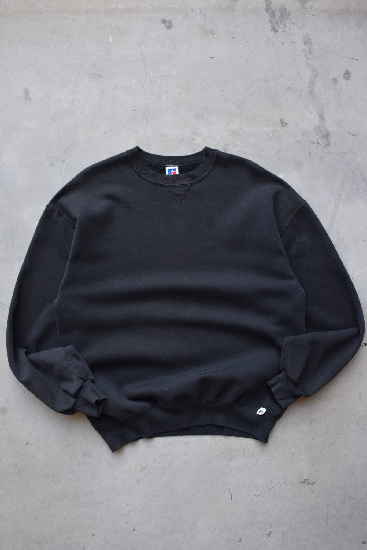 Russell Athletic Black Crewneck — 1990s (XL) - Retrospective Store