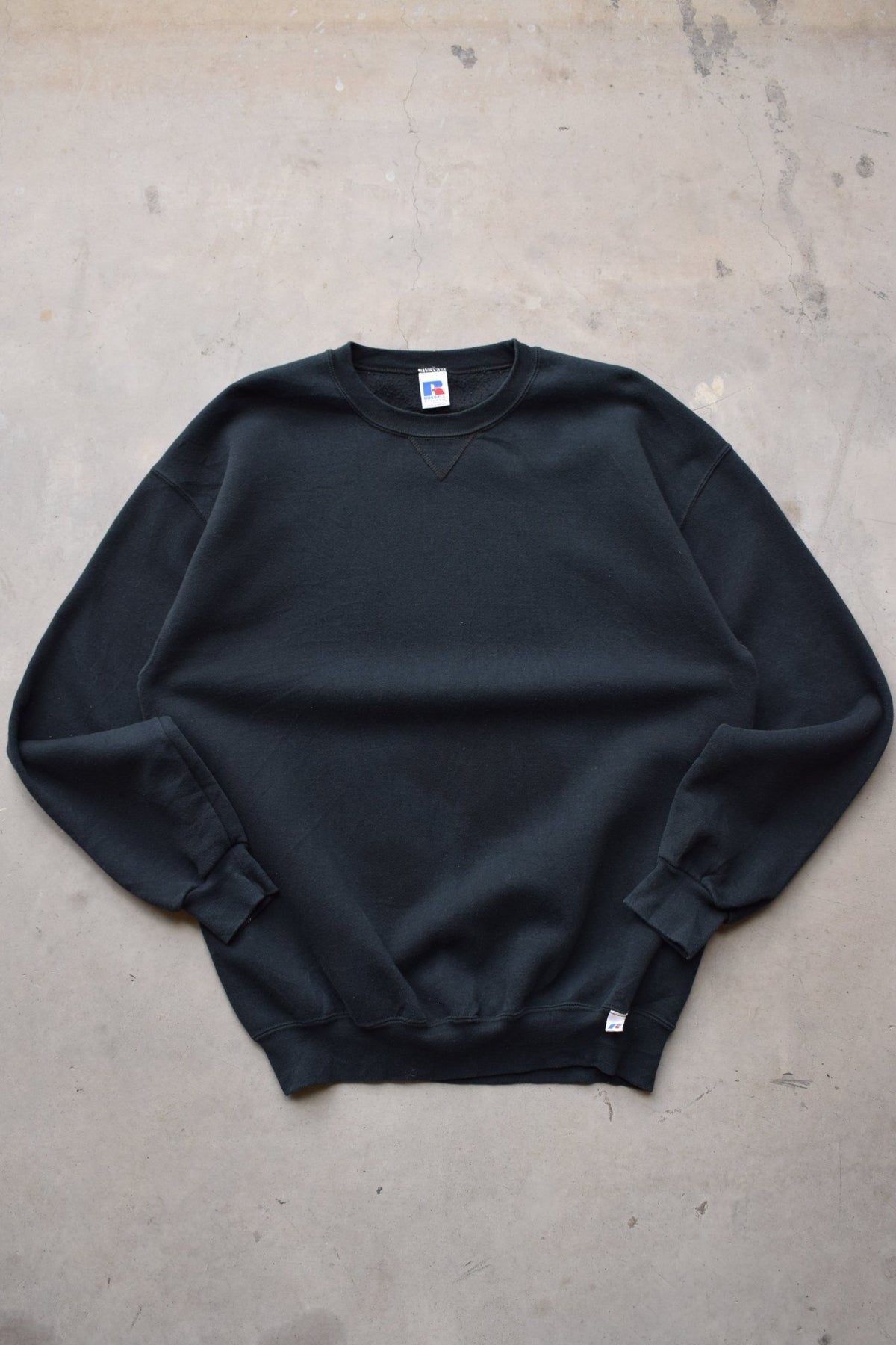 Russell Athletic Black Crewneck — 1990s (XXL) - Retrospective Store