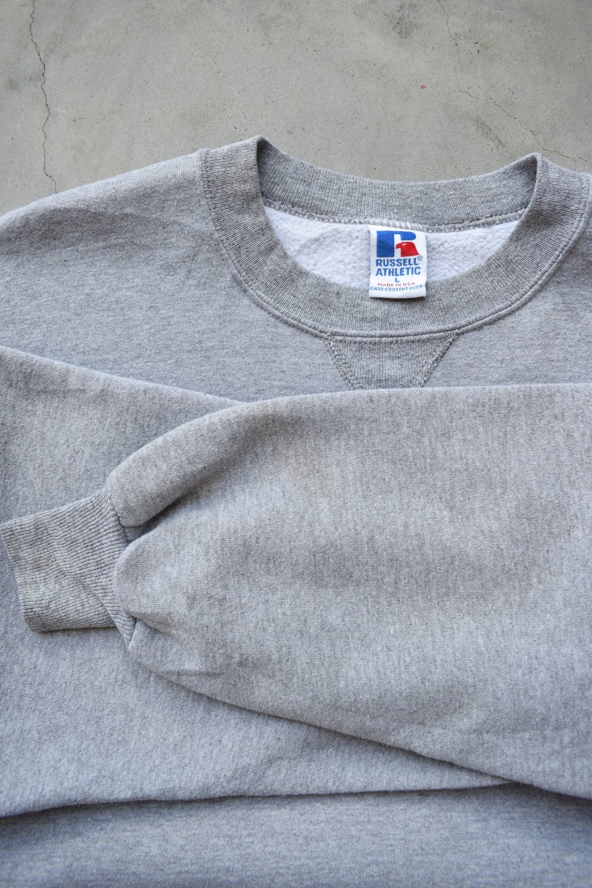 Russell Athletic Grey Crewneck — 1990s (L) - Retrospective Store