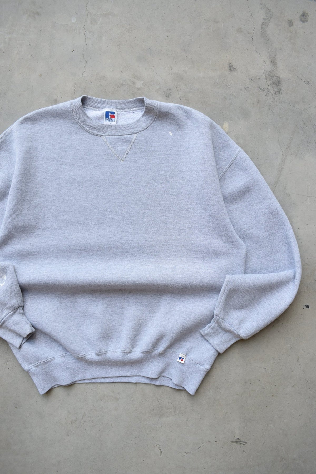 Russell Athletic Grey Crewneck — 1990s (L) - Retrospective Store