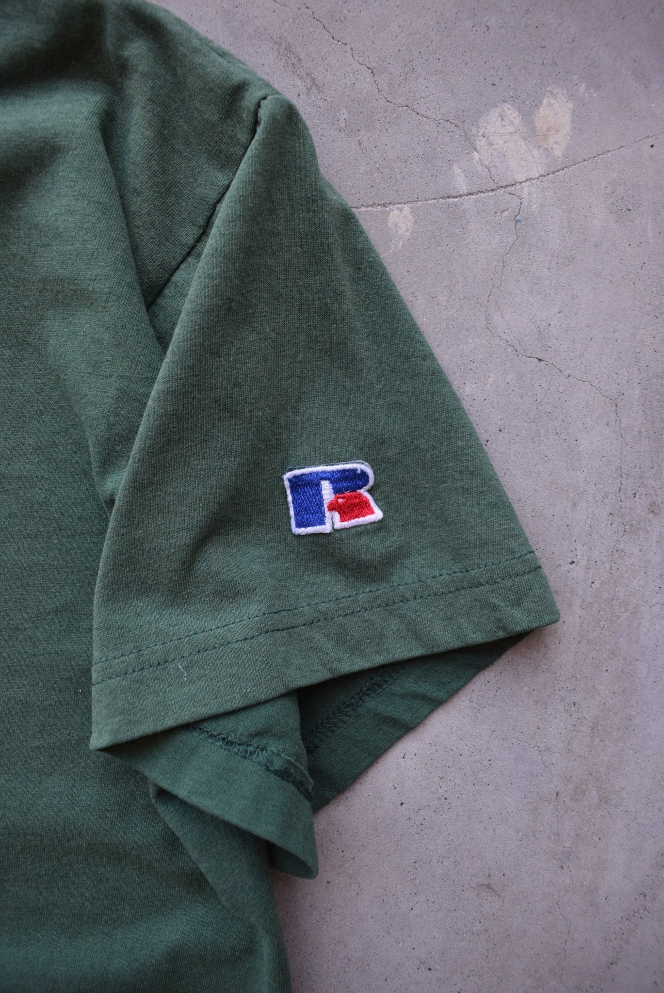 Russell Athletic x Clare High School Green Graphic Tee — 1990s (XL) - Retrospective Store