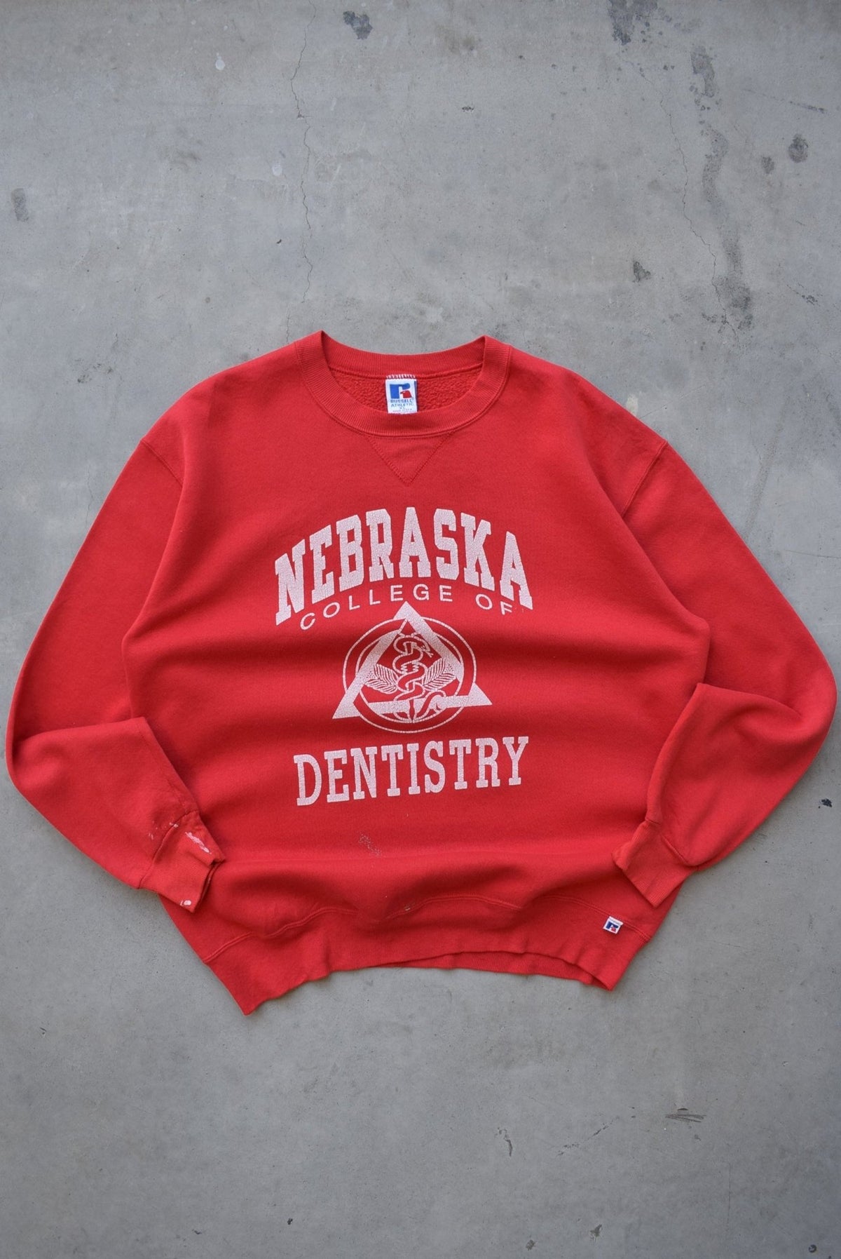 Russell Athletic x Nebraska College of Dentistry Red Graphic Crewneck — 1990s (L) - Retrospective Store