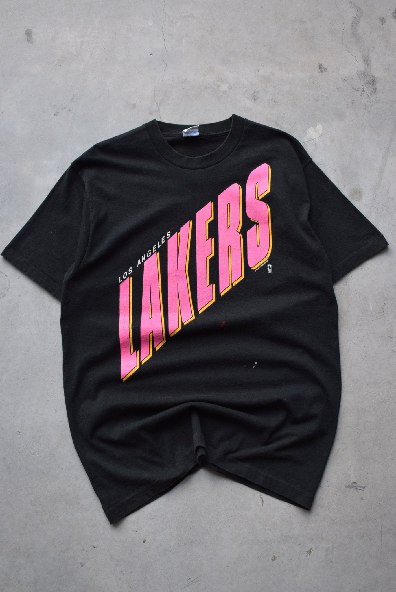 Salem x NBA Los Angeles Lakers Black Graphic Tee — 1990s (L/XL) - Retrospective Store