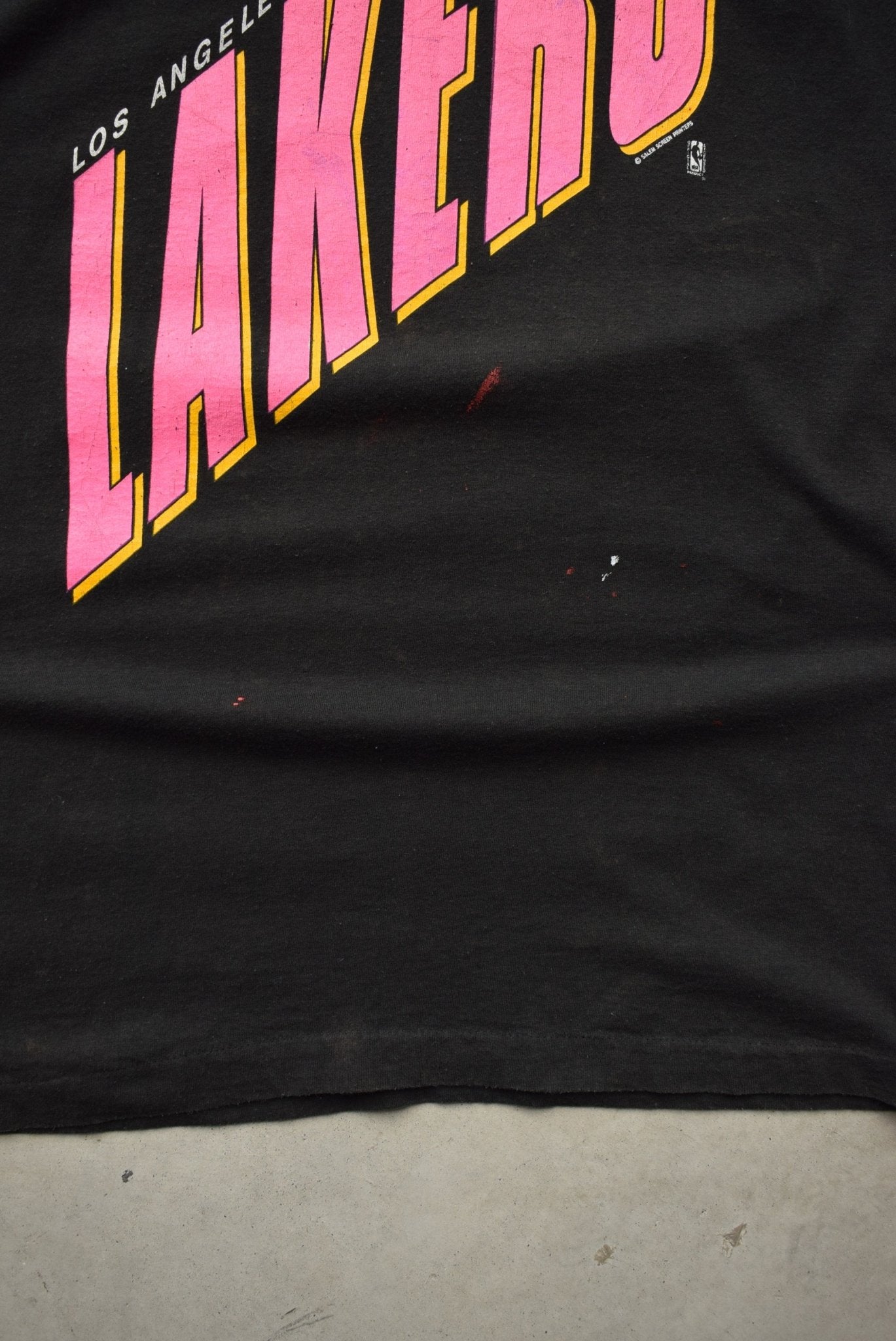 Salem x NBA Los Angeles Lakers Black Graphic Tee — 1990s (L/XL) - Retrospective Store