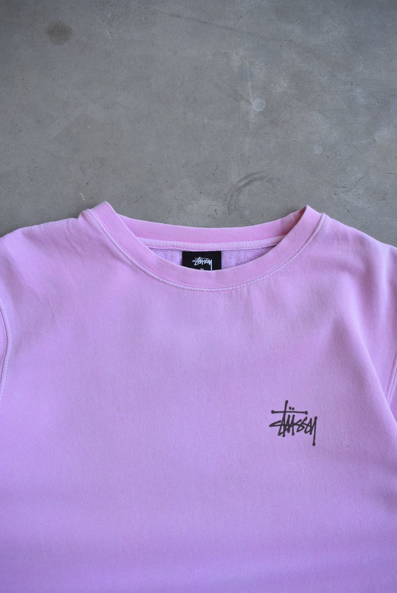 Stussy Pink Spellout Crewneck — 2000s (M) - Retrospective Store