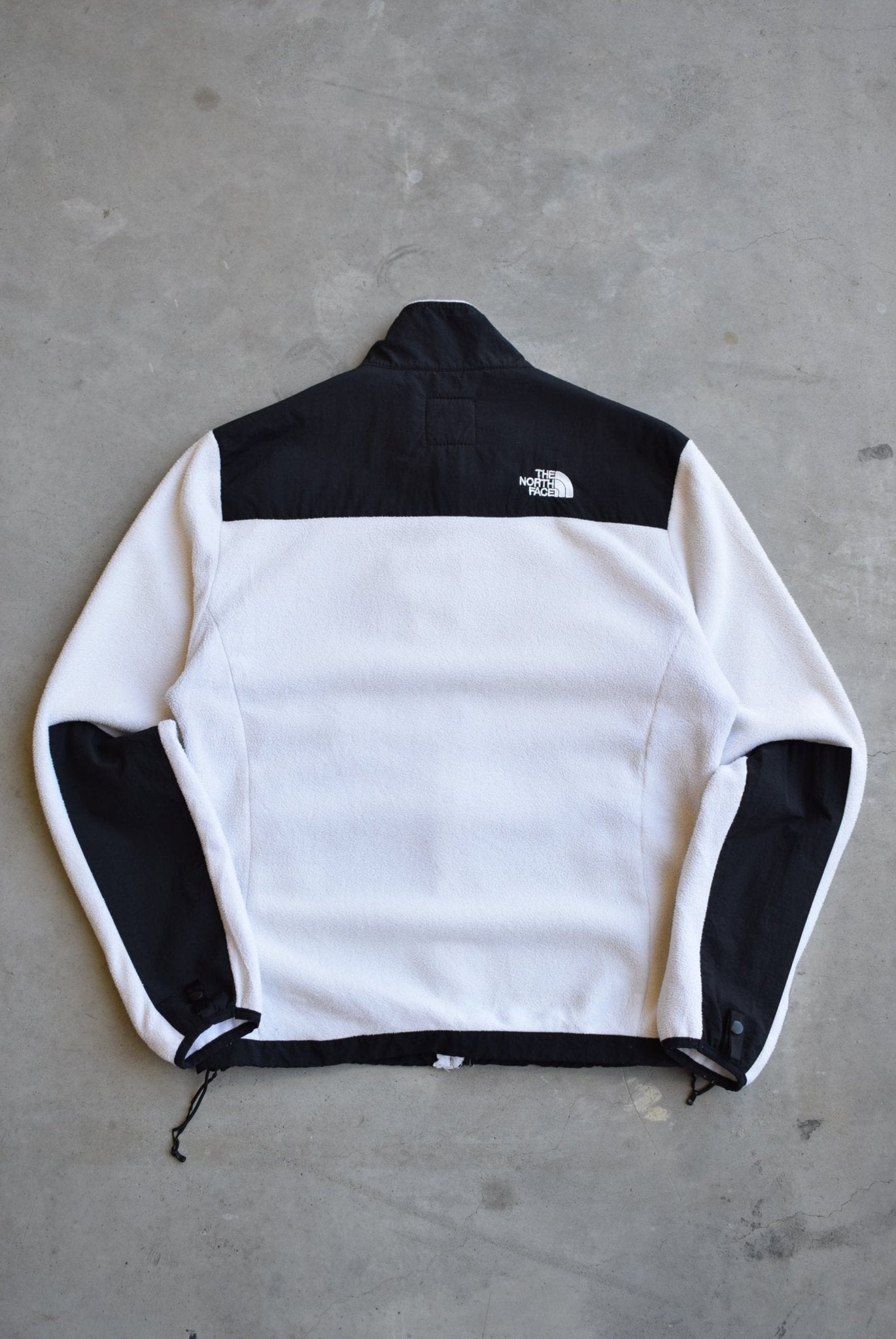 The North Face White Embroidered Denali Fleece Jacket —2000s (Women's L) - Retrospective Store
