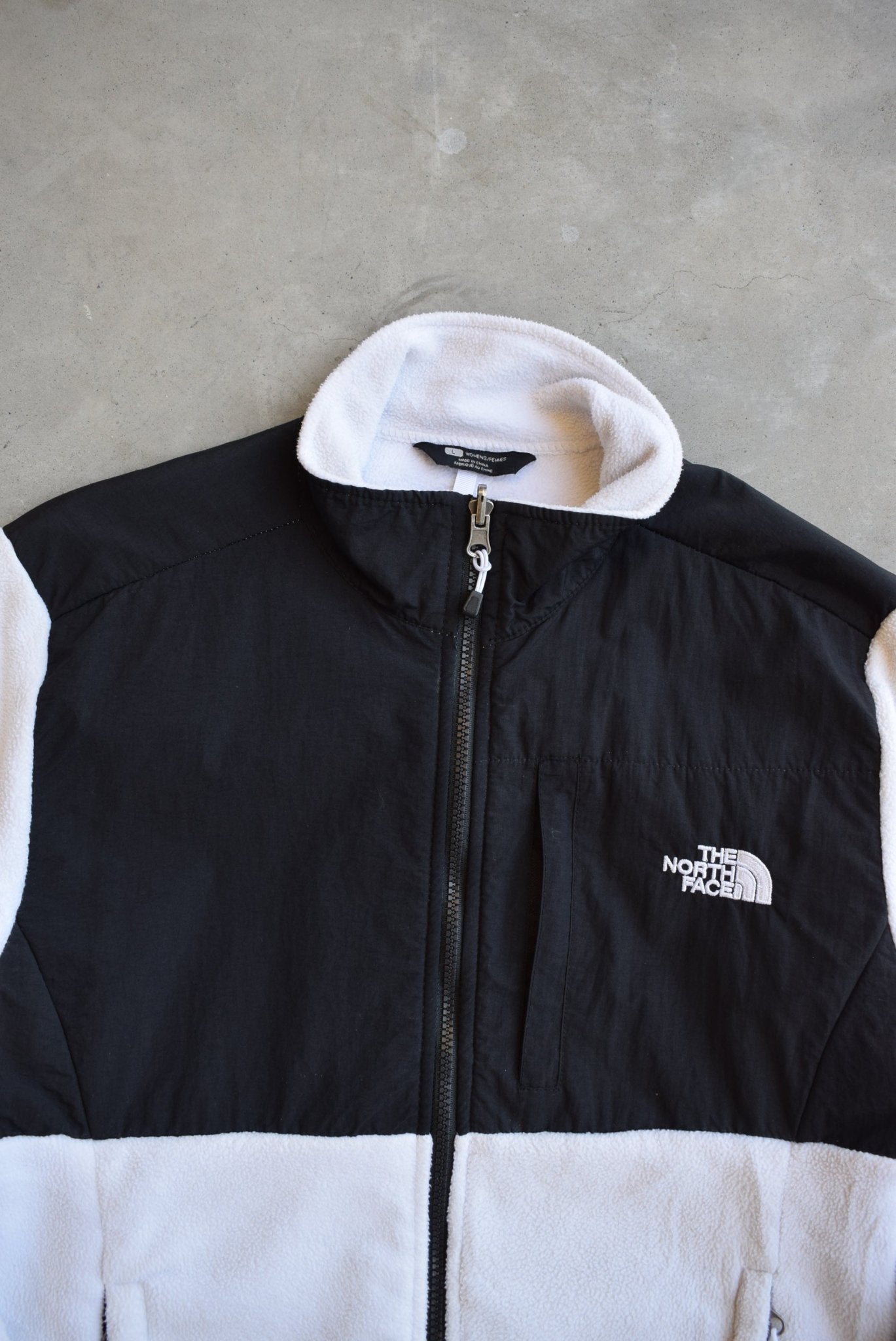 The North Face White Embroidered Denali Fleece Jacket —2000s (Women's L) - Retrospective Store