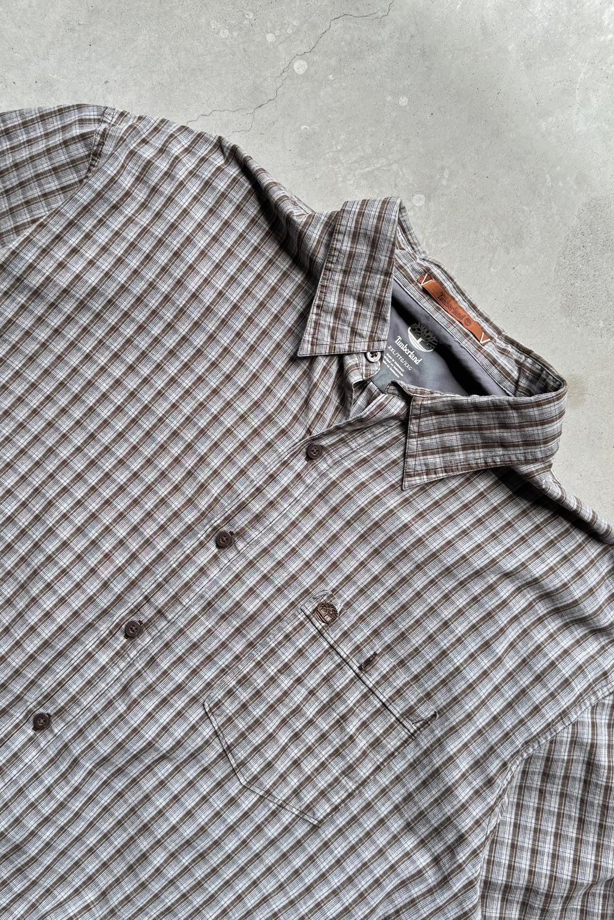 Timberland Brown & Grey Cropped Long Sleeve Button Up — 2000s (XXL) - Retrospective Store