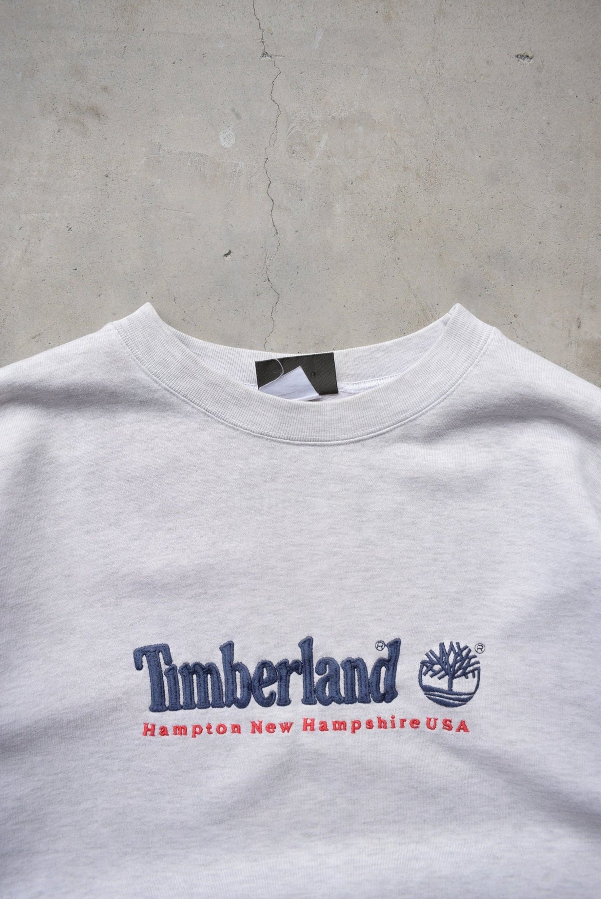 Timberland Weathergear Grey Embroidered Spellout Crewneck — 1990s (L) - Retrospective Store